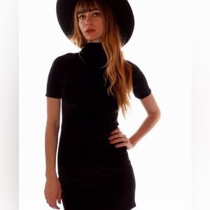 Hunt Club Black Velvet Short Sleeve Tunic